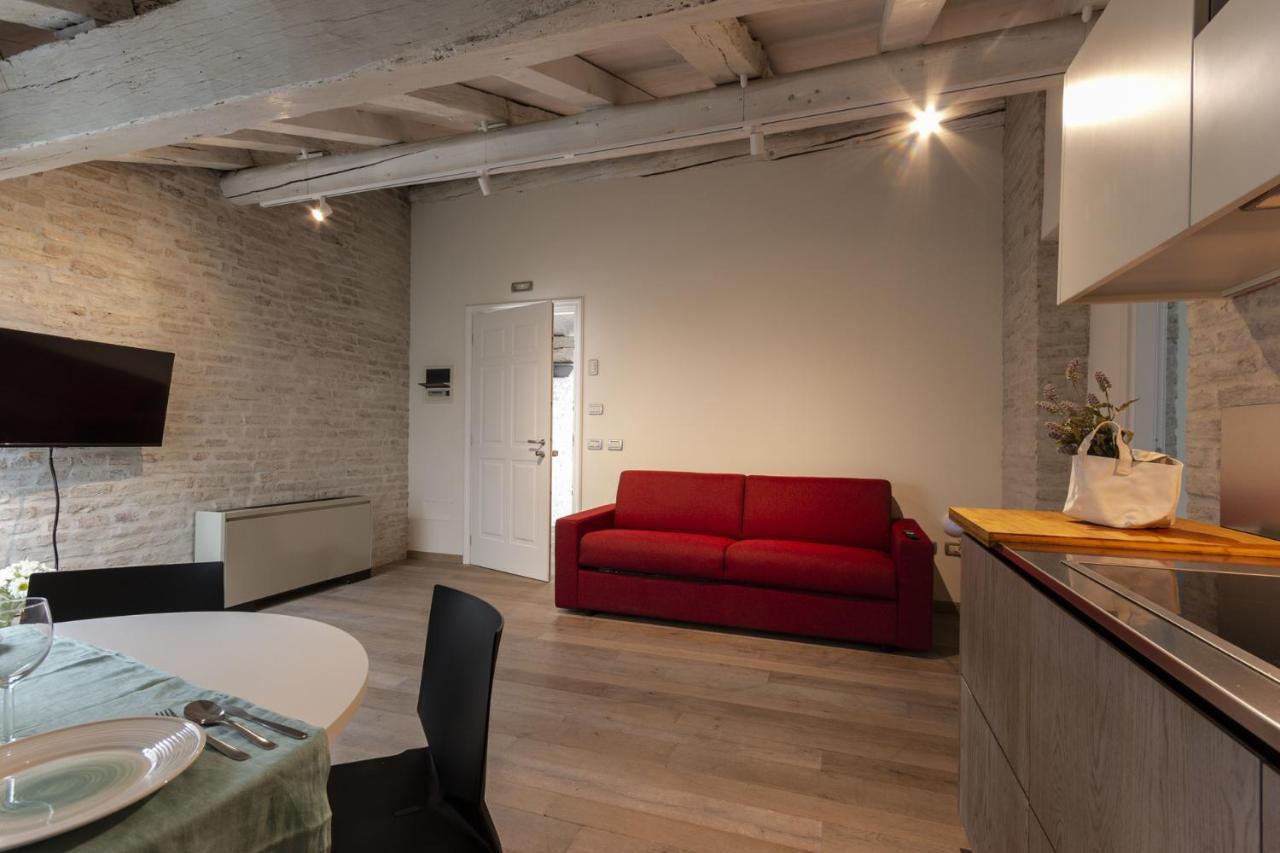 Smeraldo Suite - Smart Holiday Mantova Esterno foto