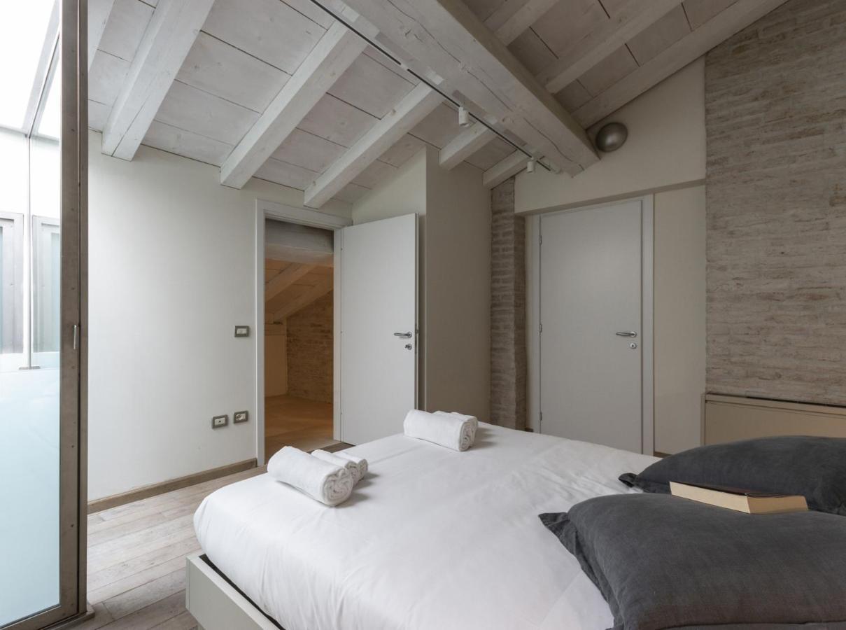 Smeraldo Suite - Smart Holiday Mantova Esterno foto