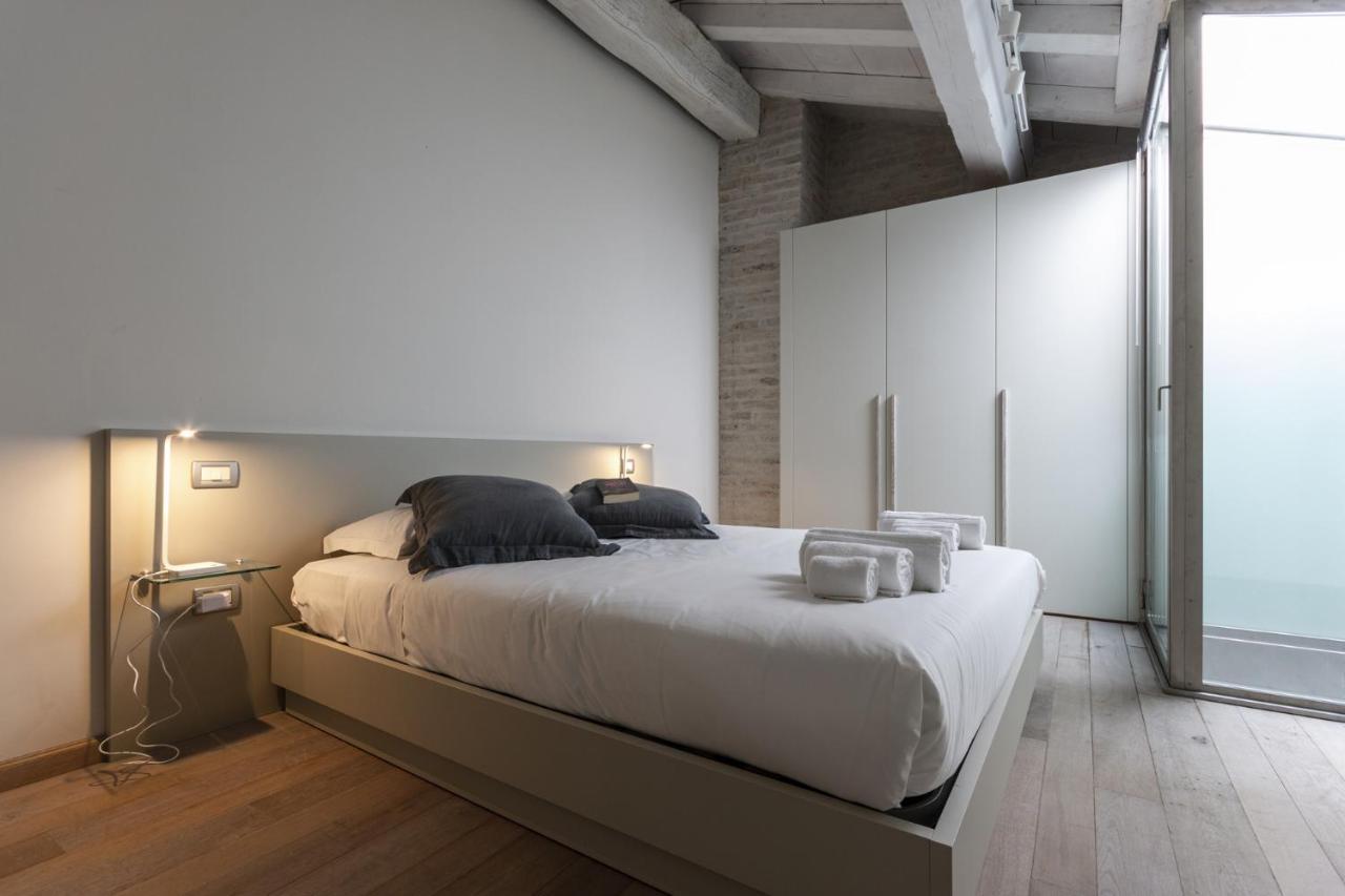 Smeraldo Suite - Smart Holiday Mantova Esterno foto